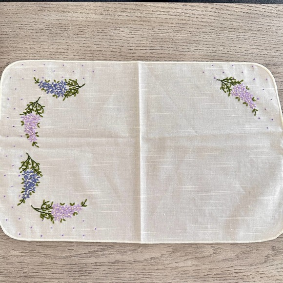 Linen Placemats & Napkins Hand Embroidered Set of 4 Ecru Purple Vintage - Picture 6 of 10